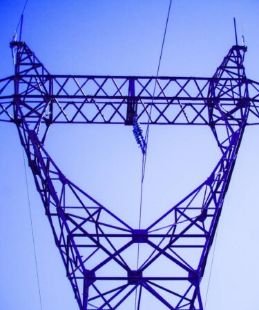 Standardy BHP i PPOŻ w obiektach elektroenergetycznych - wymogi prawne a praktyka 1 Standardy BHP i PPOŻ w obiektach elektroenergetycznych - wymogi prawne a praktyka