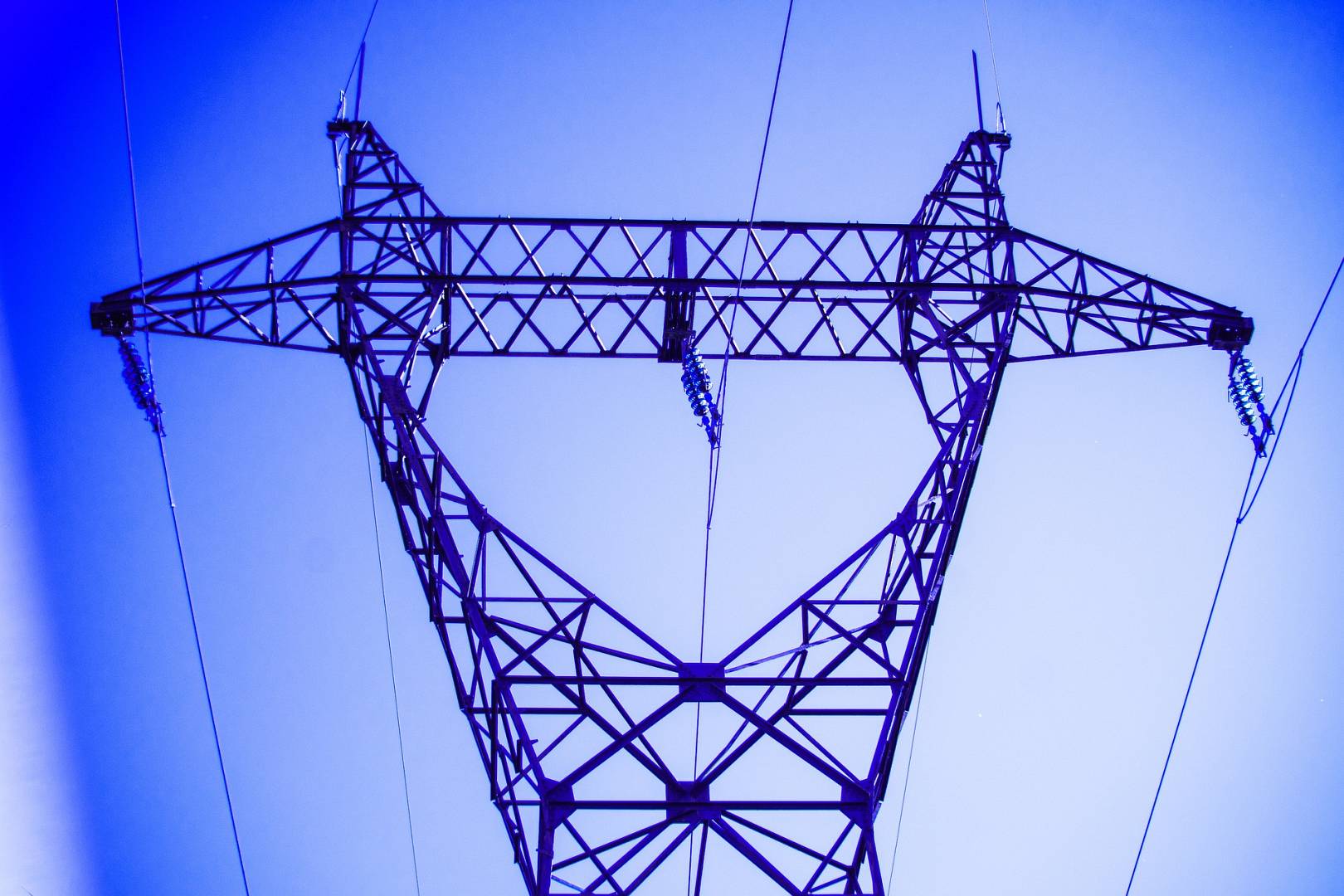 Standardy BHP i PPOŻ w obiektach elektroenergetycznych - wymogi prawne a praktyka 1 Standardy BHP i PPOŻ w obiektach elektroenergetycznych - wymogi prawne a praktyka